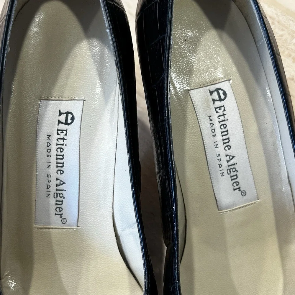Etienne Aigner Black Textured Leather Classic Design Heels, Women's Size 6.5 W - Picture 3 of 8
